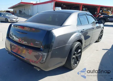 2013 Chrysler 300 Motown z USA, uszkodzony, nr VIN 2C3CCAAG6DH615227